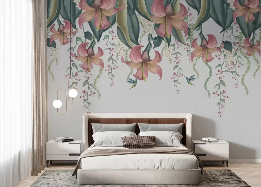 Fototapeta Delikatny motyw botaniczny z wiszącymi liliami, kwiatami i kolibrami na jasnej ścianie w01523v1