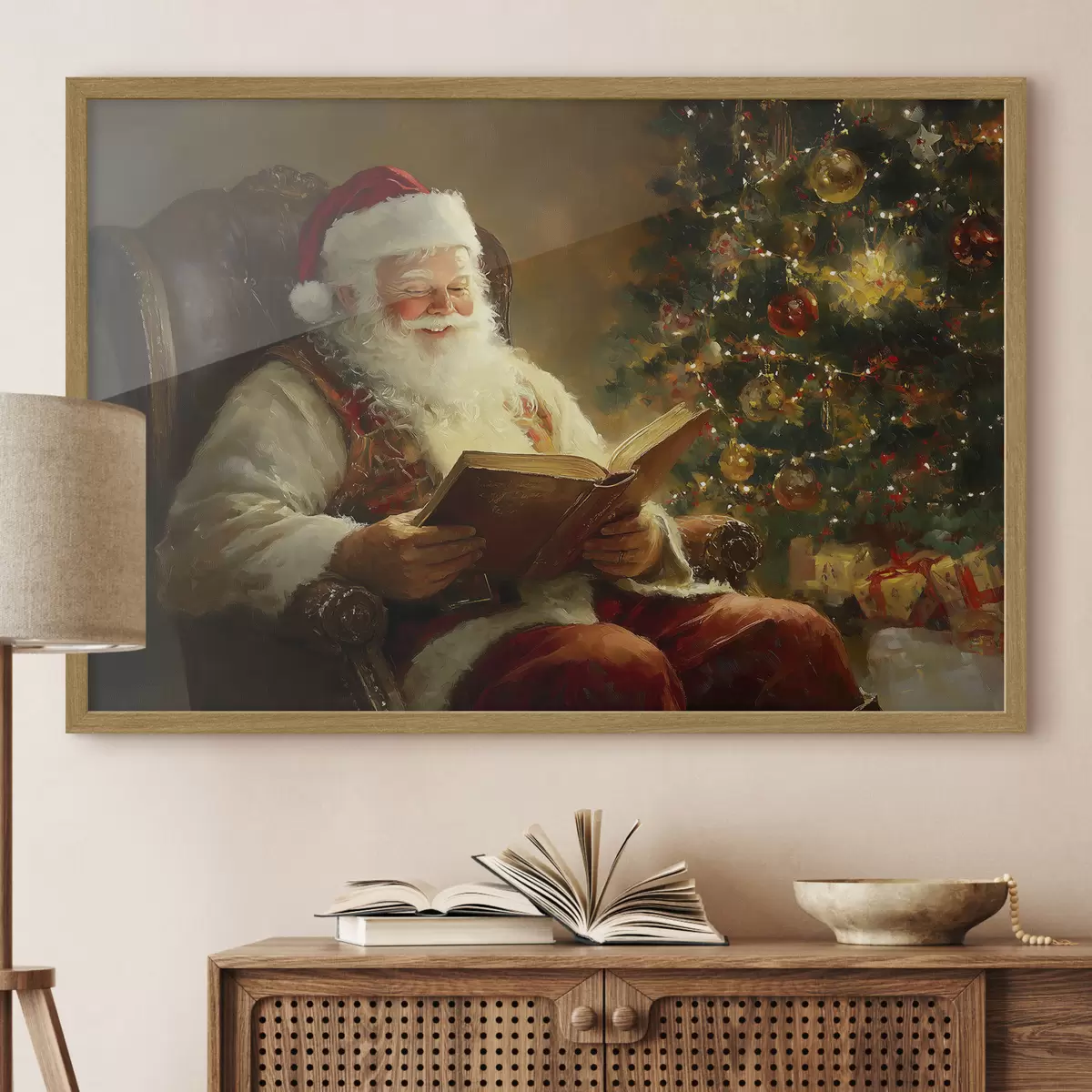 Plakat Święty Mikołaj czyta książkę w pobliżu choinki f42100