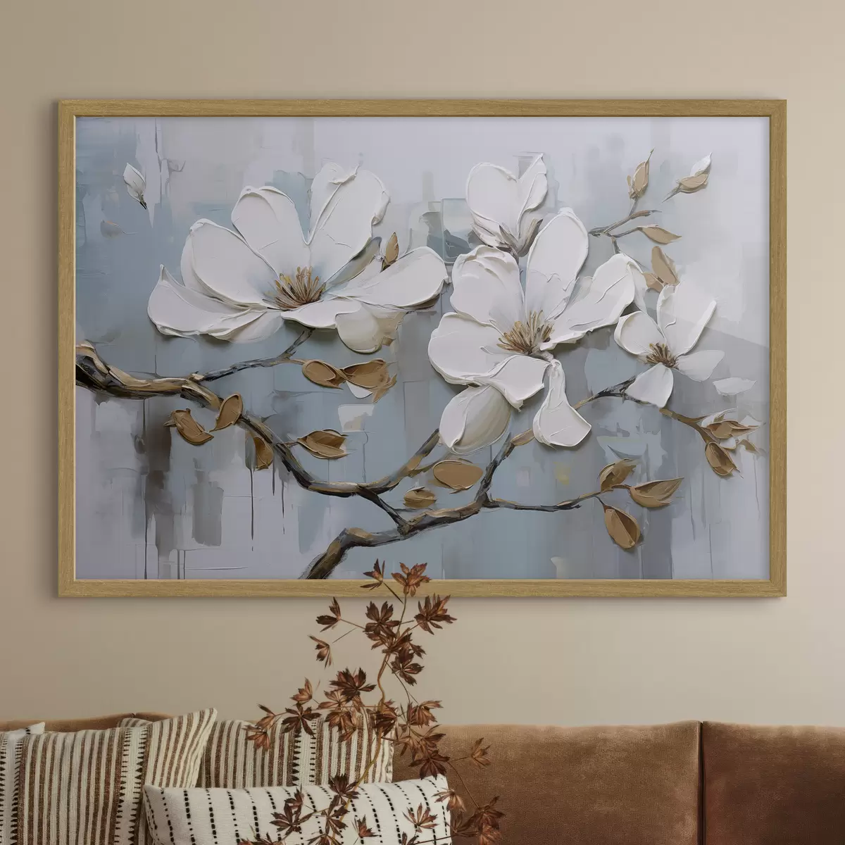 Plakat Białe kwiaty magnolii z teksturowanymi płatkami i brązowymi liśćmi na miękkim niebieskim tle imitacja obrazu olejnego f42711