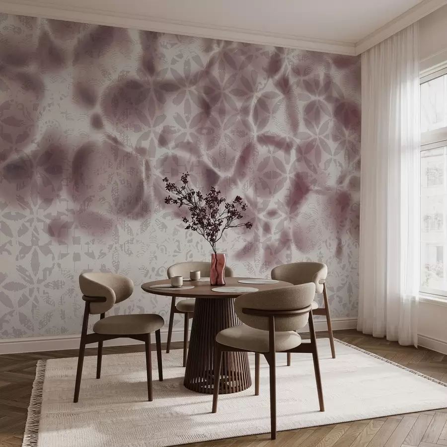 Fototapeta Abstrakcyjna teksturowana grafika z kwiatowym nadrukiem bordo, wyblakłym i rozmytym efektem, tworzącym miękką i marzycielską atmosferę w09322v1