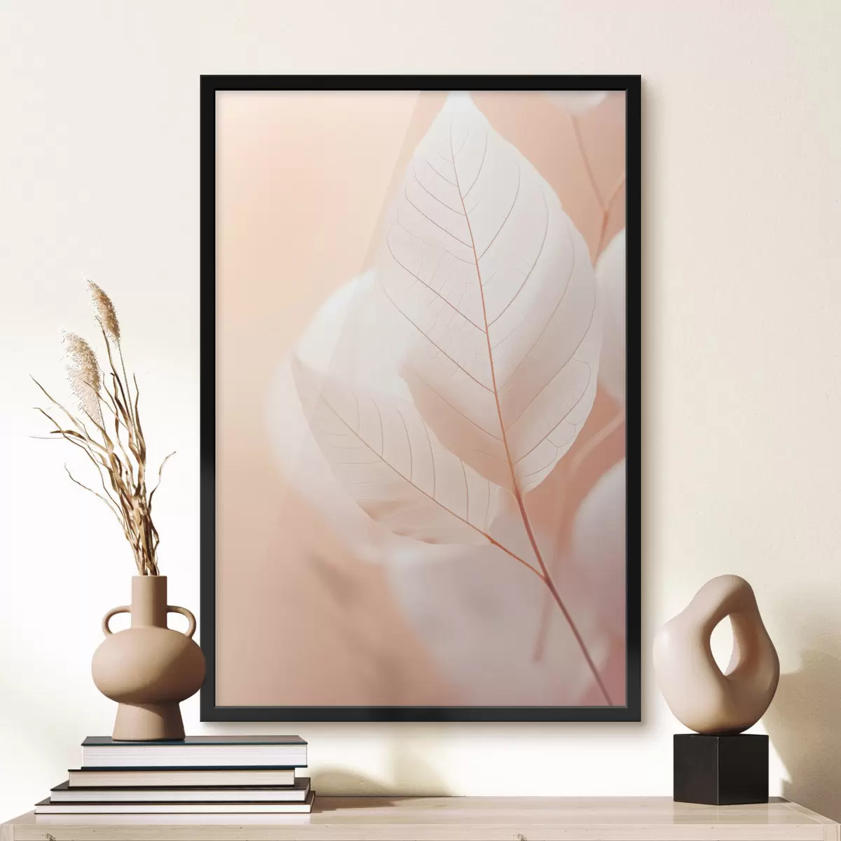 Plakat Delikatne, półprzezroczyste liście ze skomplikowanymi wzorami żył, miękkie brzoskwiniowe tło, minimalistyczna kompozycja botaniczna f45555