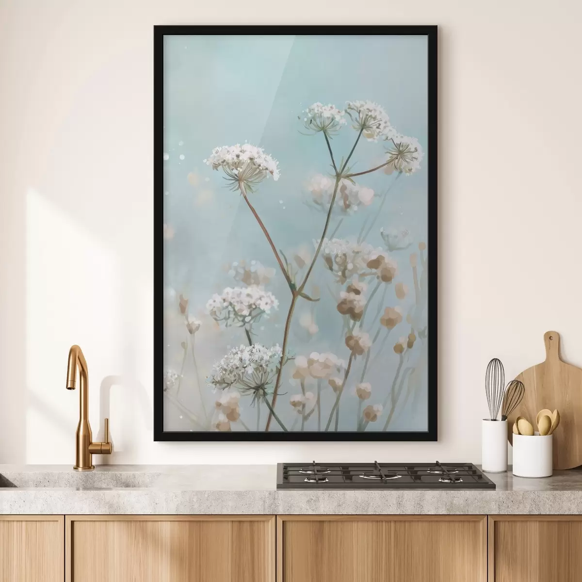 Plakat Kwiaty Queen Anne's Lace w stylu akwareli na niebieskim tle f45722