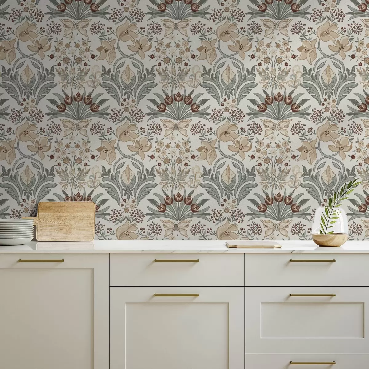 Tapeta Ozdobne lilie i motyl na kremowym tle a00500