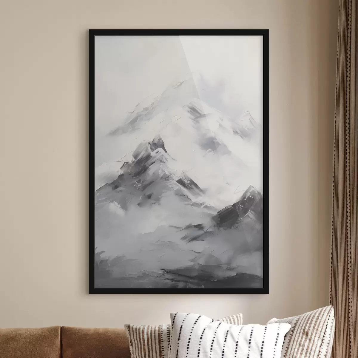 Plakat Ośnieżone szczyty górskie z szarymi cieniami, szare niebo, pociągnięcia pędzla, teksturowane, minimalistyczne f45933