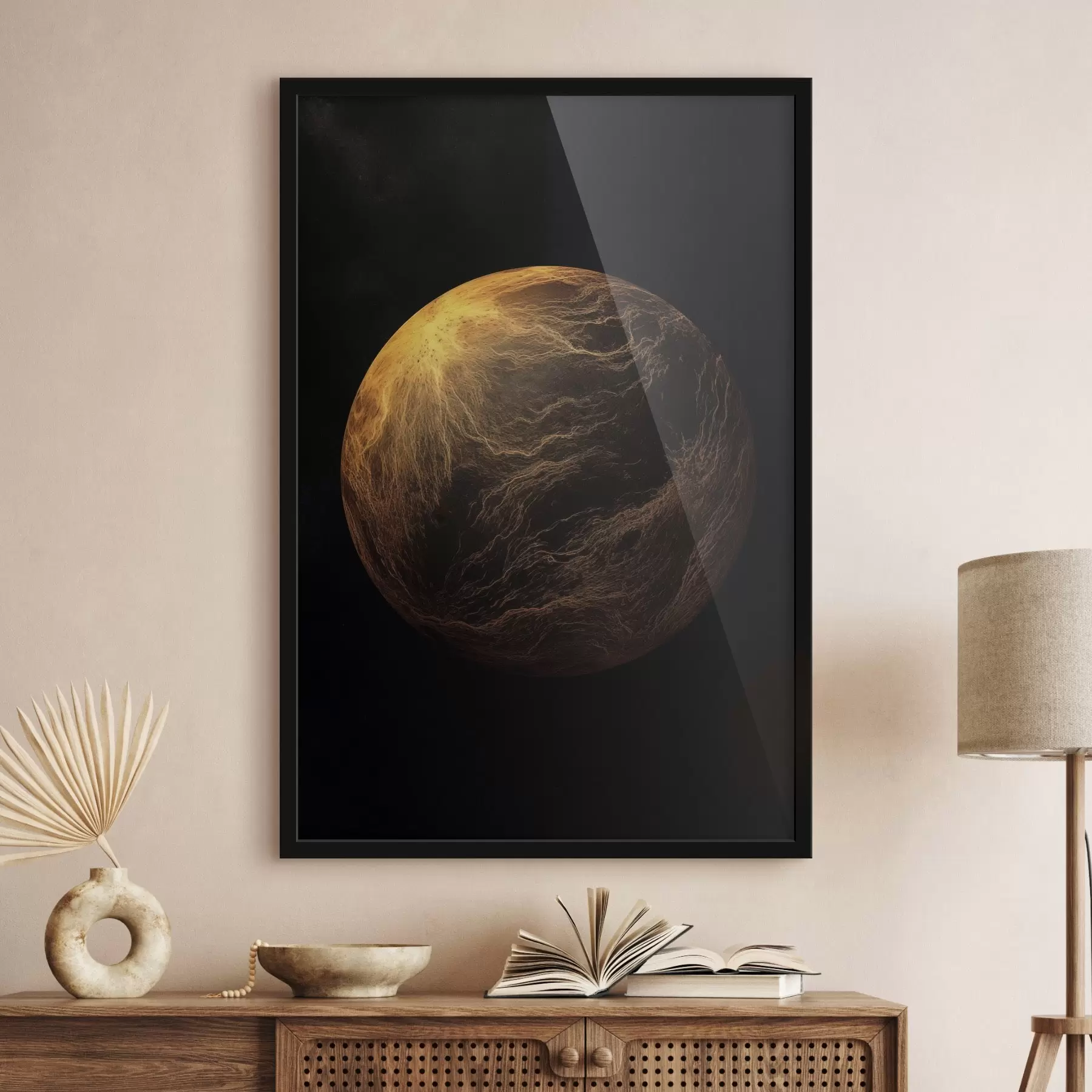 Fototapeta Abstrakcyjna planeta z pomarańczowymi żyłkami na czarnym tle kosmosu, nowoczesna sztuka minimalistyczna f45943