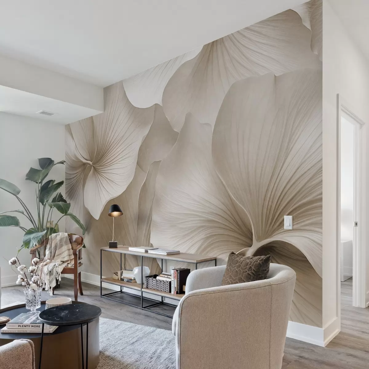 Fototapeta Białe i beżowe liście miłorzębu, miękka faktura, abstrakcyjne kwiatowe tło, minimalistyczny nowoczesny styl w09421v1