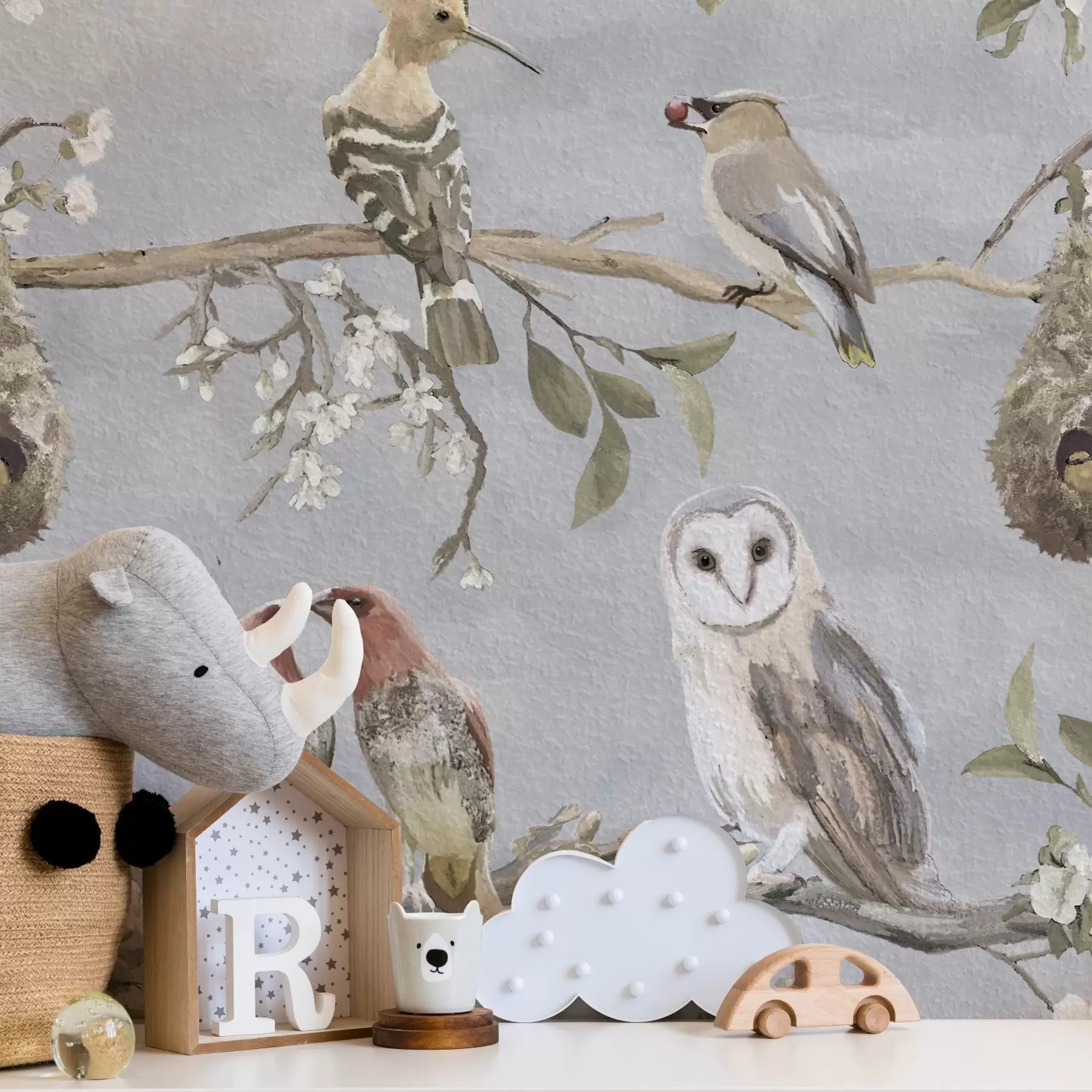 Fototapeta Ptaki na gałęziach z kwiatami na szarym tle a00738