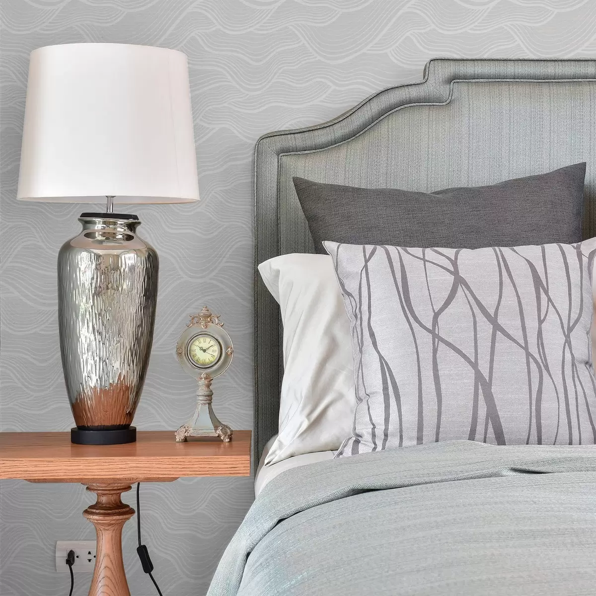 Tapeta Bardzo jasnoszare fale z delikatnym rytmem linii a00682