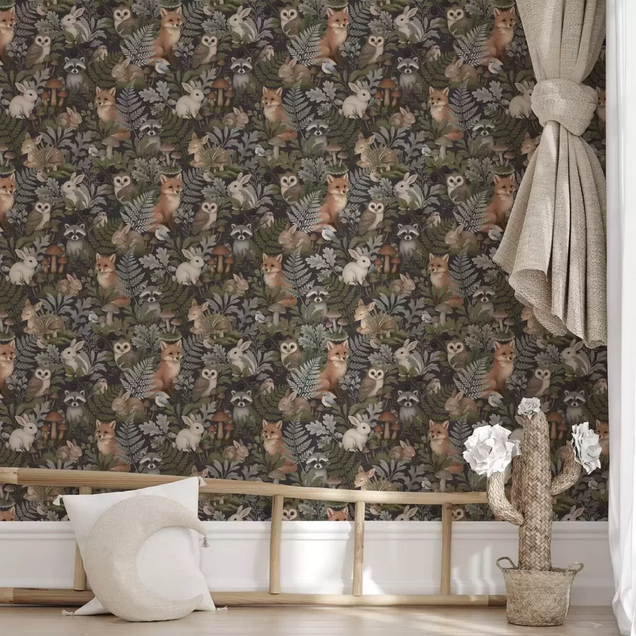 Fototapeta Leśne zwierzęta i paprocie na głębokim węglu drzewnym a00880