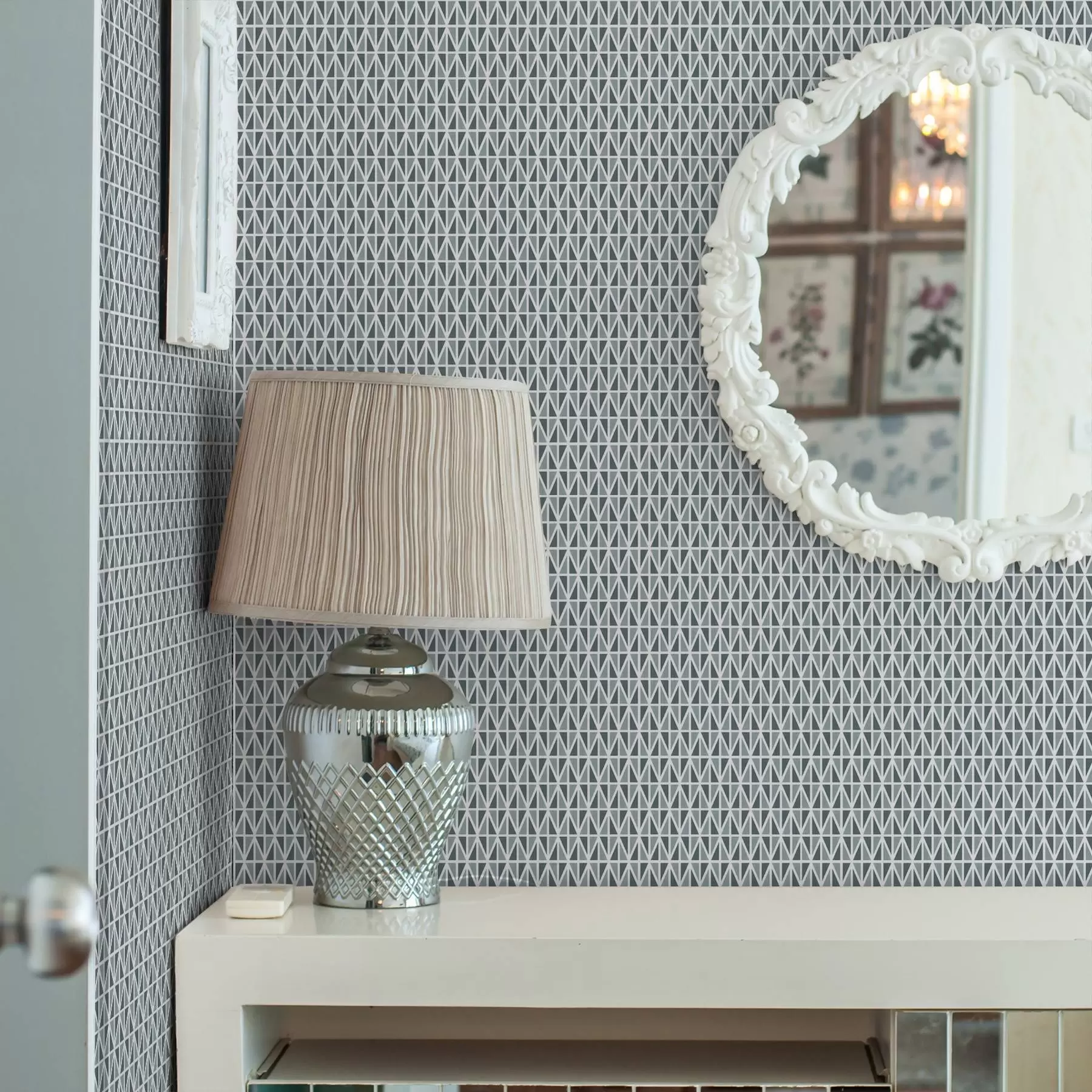 Fototapeta Delikatna biała siatka diamentowa na stonowanym turkusowym tle a00903