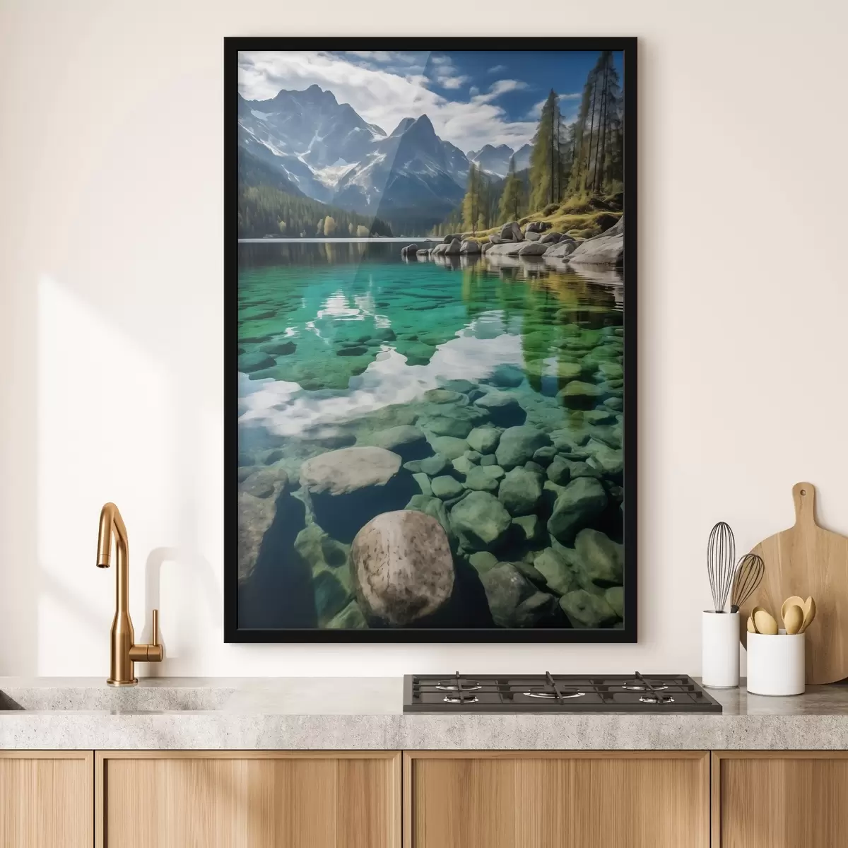 Plakat Szmaragdowe alpejskie jezioro z kamieniami na dnie i wysokimi szczytami f46515