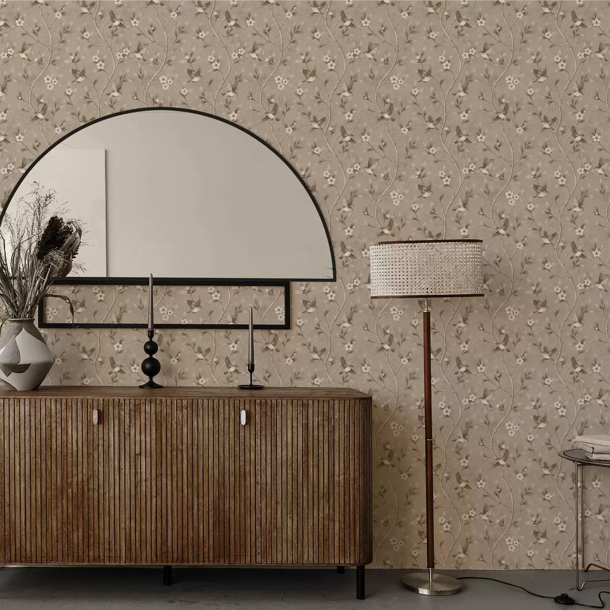 Tapeta Ptaki i kwitnące gałęzie w ciepłych odcieniach sepii a00882