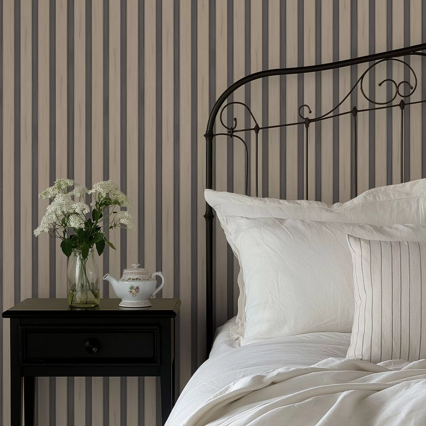 Fototapeta Beżowe drewniane deski z ciemnymi pionowymi paskami a01054v2