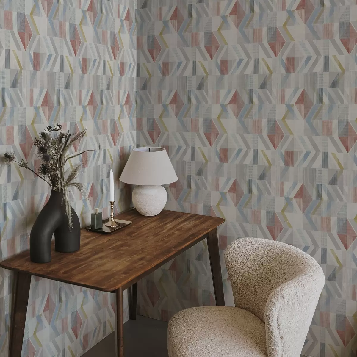 Tapeta Geometryczne strzałki w pastelowych odcieniach czerwieni i błękitu a01056