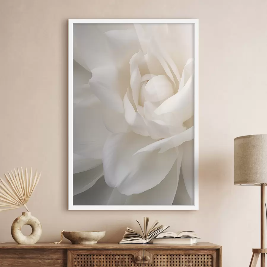 Fototapeta Abstrakcyjny biały kwiat z delikatnymi, warstwowymi płatkami, minimalistyczna sztuka f47025