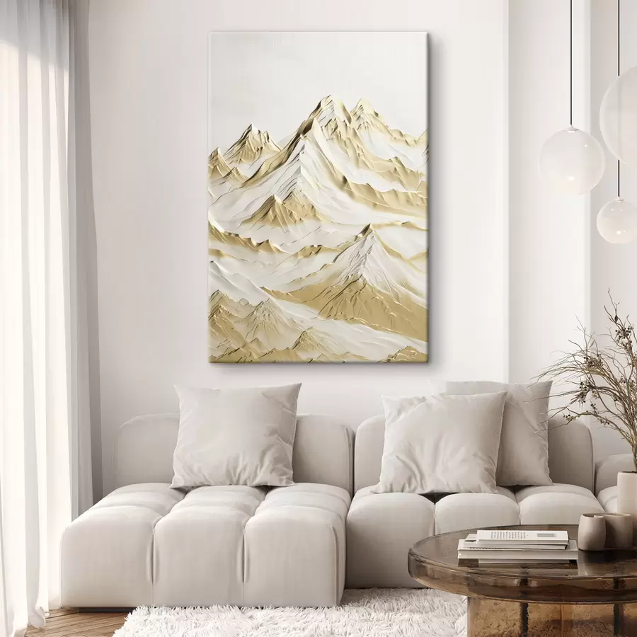 Obraz Krajobraz żółtych, pokrytych śniegiem gór o ostrych szczytach i głębokich dolinach pod jasnym niebem. s47420