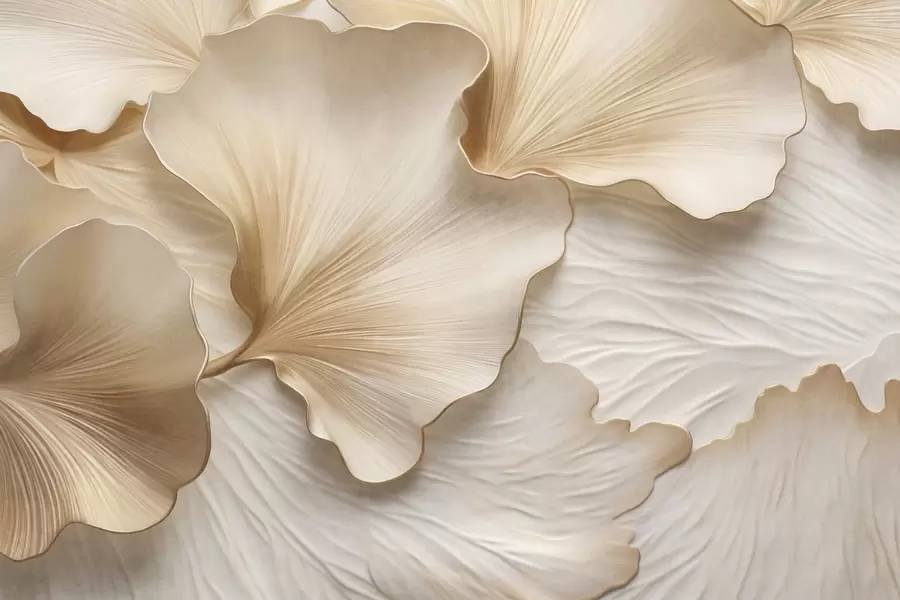 Fototapeta Teksturowane, beżowe i białe płatki liści miłorzębu japońskiego z delikatnym organicznym nadrukiem w09741