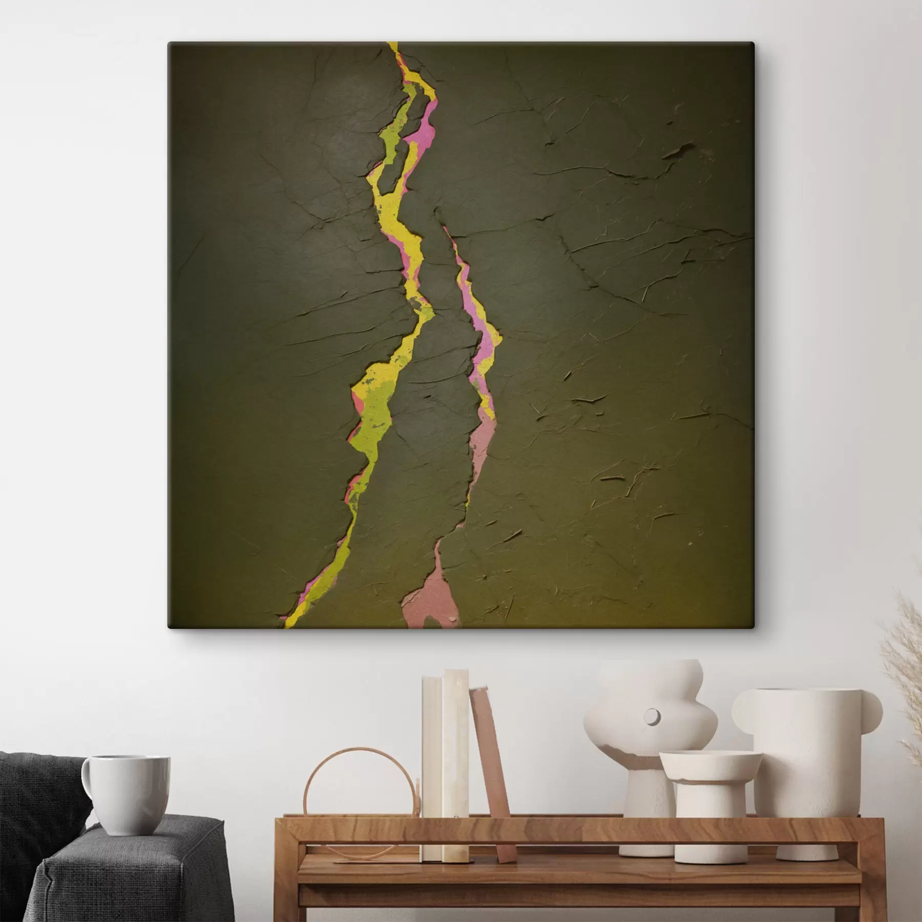 Obraz Abstrakcyjne pęknięcie z wyrazistymi warstwami pod ciemną powierzchnią s48805