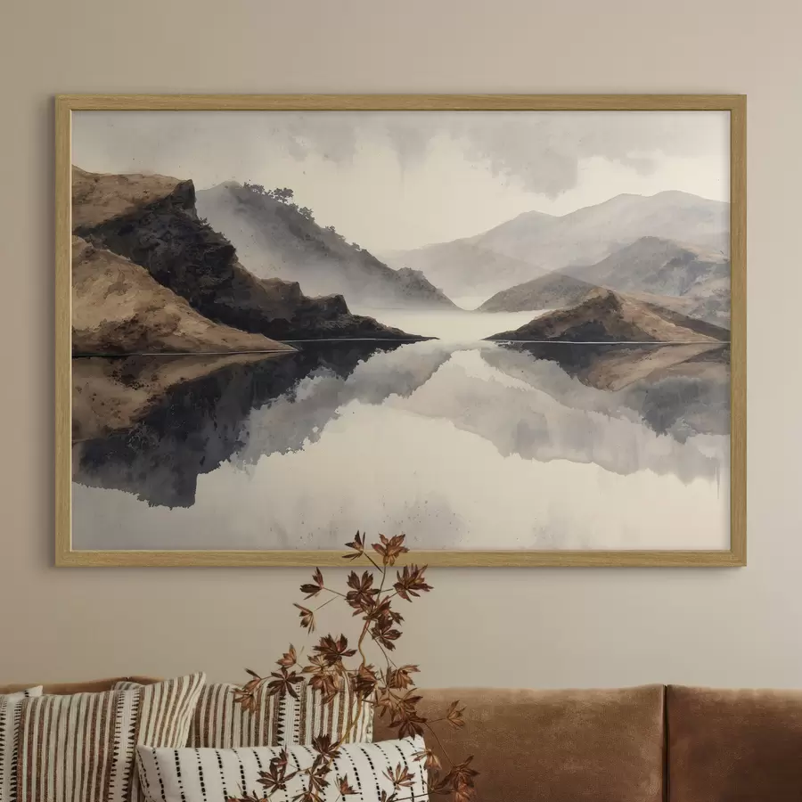 Fototapeta Zamglone góry i jezioro z lustrzanym odbiciem f49186