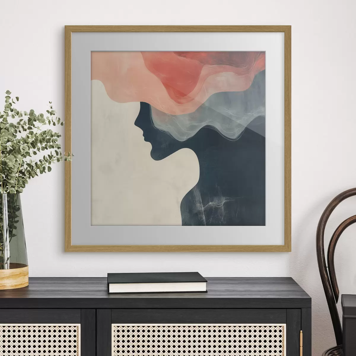 Plakat Abstrakcyjna sylwetka kobiety z koralowymi i niebieskimi falami w minimalistycznym stylu f48882