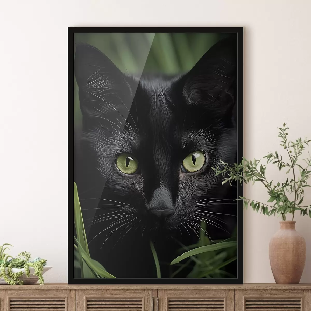 Plakat Spojrzenie czarnego kota w tropikach f50761